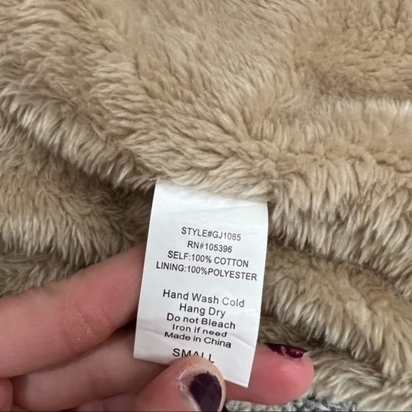 C’esstoi Mulberry Anorak Jacket Womens Faux Fur Lining And Front Tie size small - Picture 10 of 12